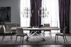 ARCADIA COUTURE Stuhl