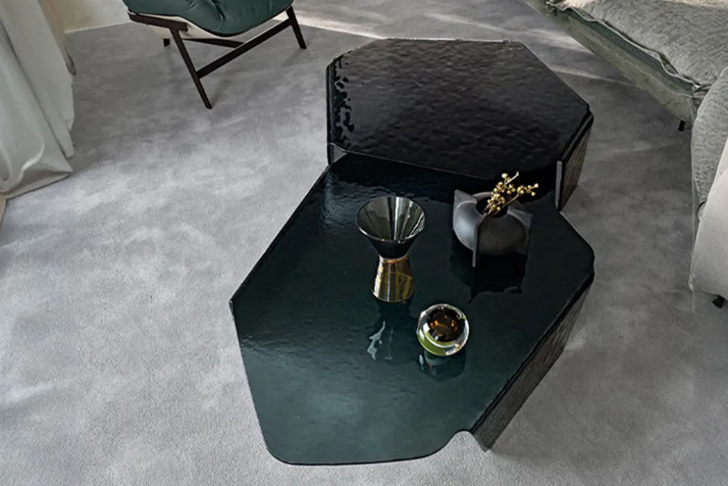 CHIMERA Couchtisch