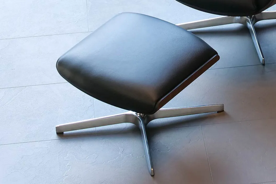 HOLLYWOOD Hocker