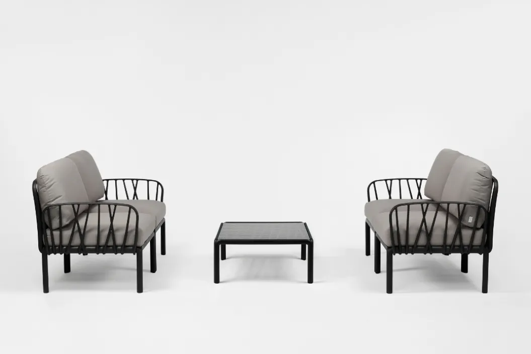 KOMODO VETRO Garten-Couchtisch