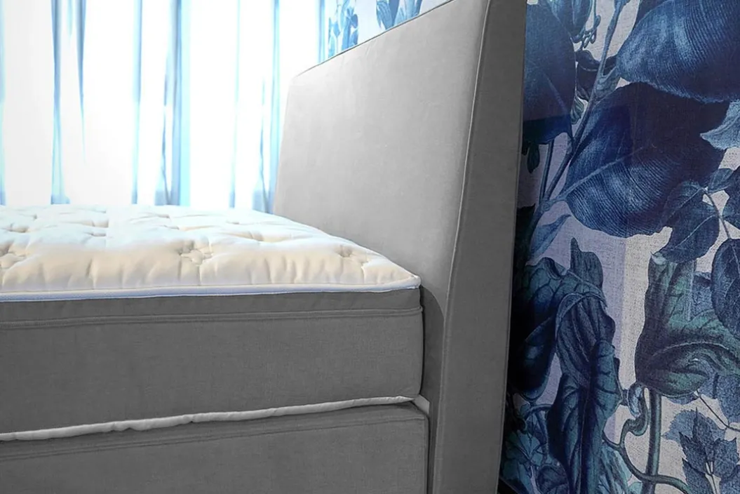 LUXURY Bett