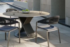 PUSH ROUND Gartentisch