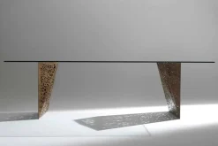 RIDDLED TABLE Esstisch