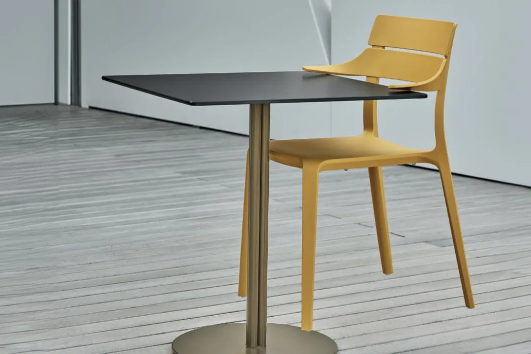 ROCKET Gartenstuhl mit Armlehnen
