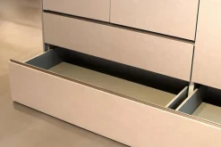 STEP 6-TÜRER Kleiderschrank